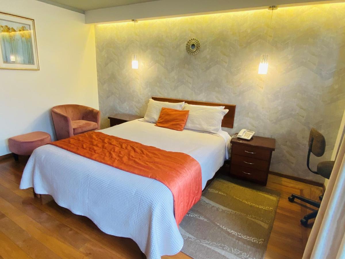 Suites Metropoli Quito Zewnętrze zdjęcie