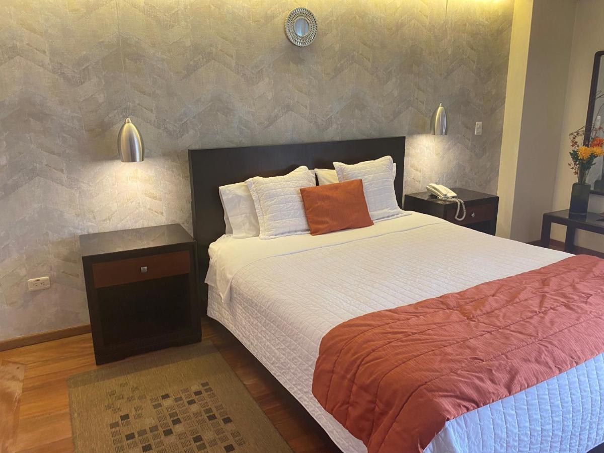 Suites Metropoli Quito Zewnętrze zdjęcie