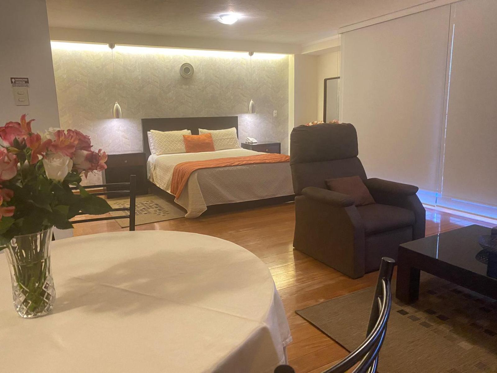 Suites Metropoli Quito Zewnętrze zdjęcie