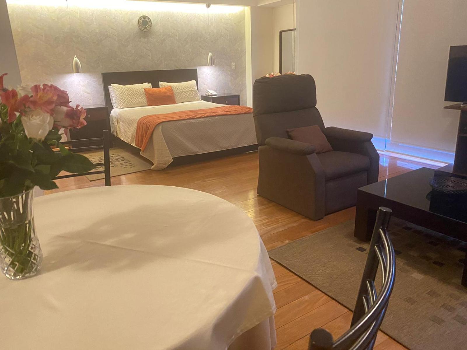 Suites Metropoli Quito Zewnętrze zdjęcie