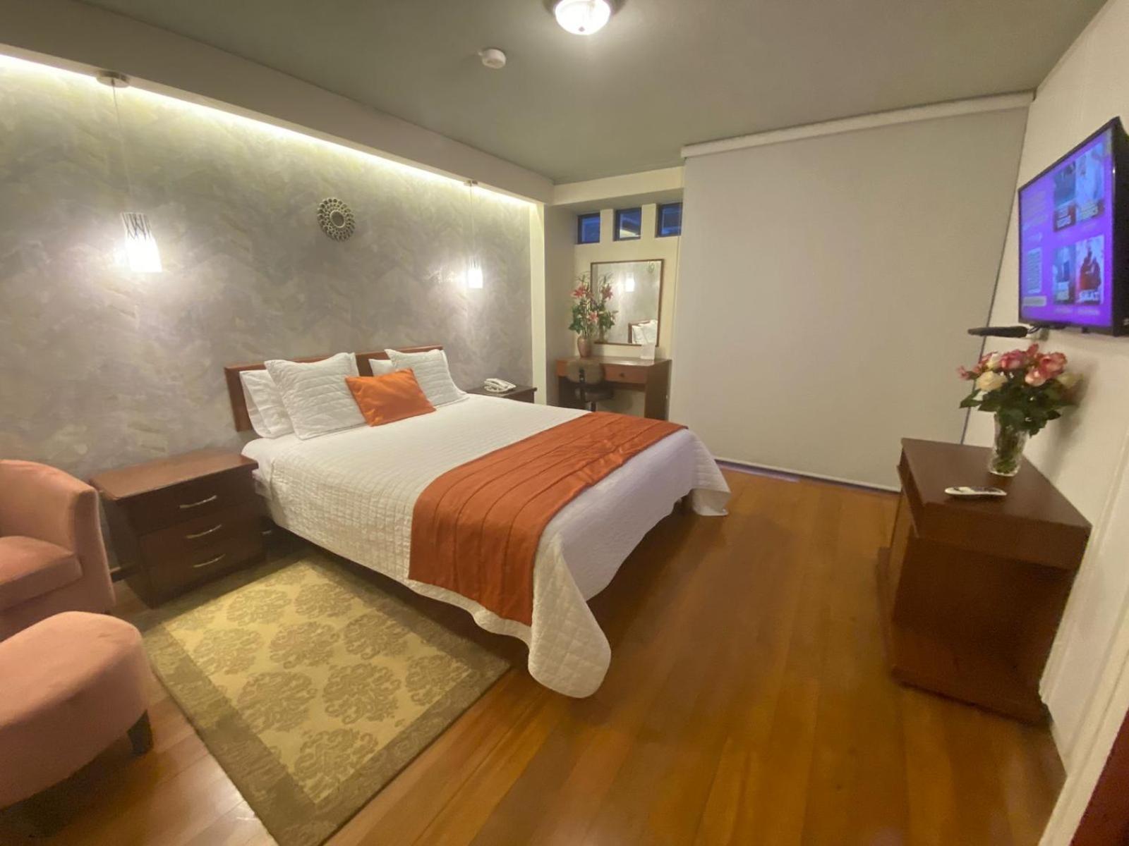 Suites Metropoli Quito Zewnętrze zdjęcie